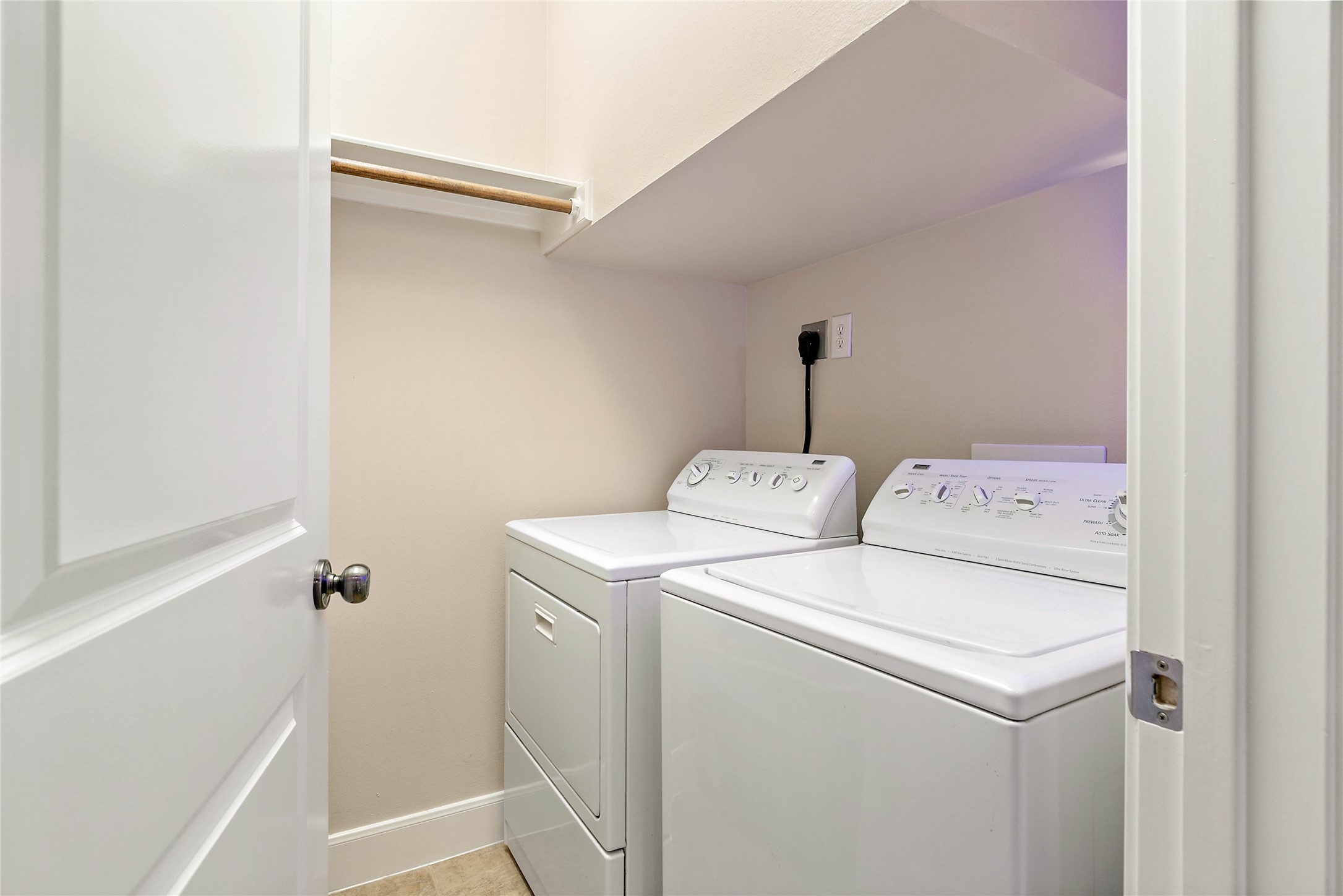 54 Riva Row Row Spring TX 77380