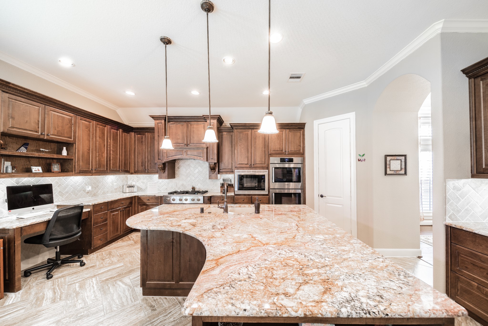 Large Island Kitchen Open to Family Room - If you have additional questions regarding 31278 Shady Arbor Lane  in Spring or would like to tour the property with us call 800-660-1022 and reference MLS# 42765152.