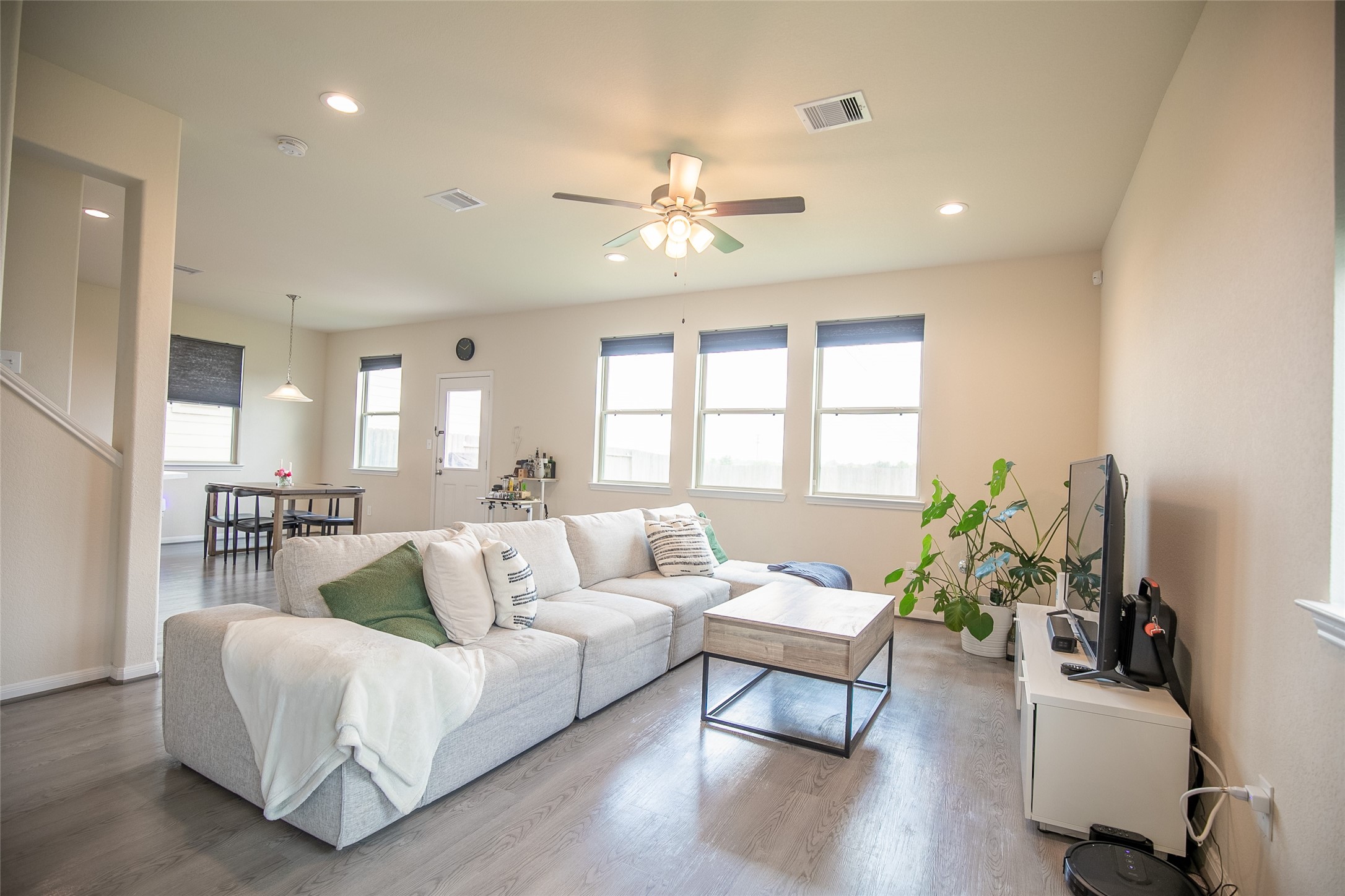 After days of work, sit and relax in the living room with a huge couch and can be pulled out to sleep. - If you have additional questions regarding 2835 Meandering Elm Trail  in Houston or would like to tour the property with us call 800-660-1022 and reference MLS# 93640209.