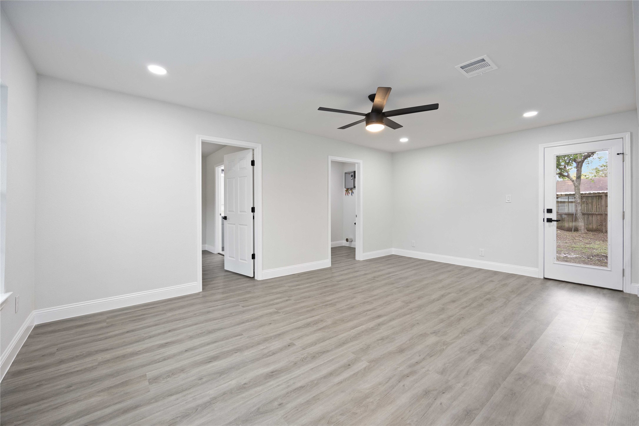 If you have additional questions regarding 5823 Northridge Drive  in Houston or would like to tour the property with us call 800-660-1022 and reference MLS# 87420293.