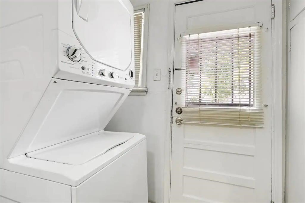 Each unit has washer/dryer. This unit has stackable. The other 3 have side by side W/D. - If you have additional questions regarding 1849 Sul Ross Street  in Houston or would like to tour the property with us call 800-660-1022 and reference MLS# 87898551.