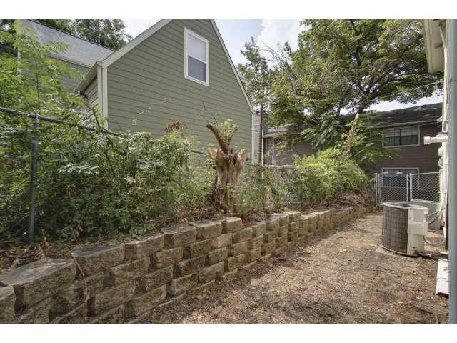 If you have additional questions regarding 2917 Pearl Street  in Austin or would like to tour the property with us call 800-660-1022 and reference MLS# 6961524.