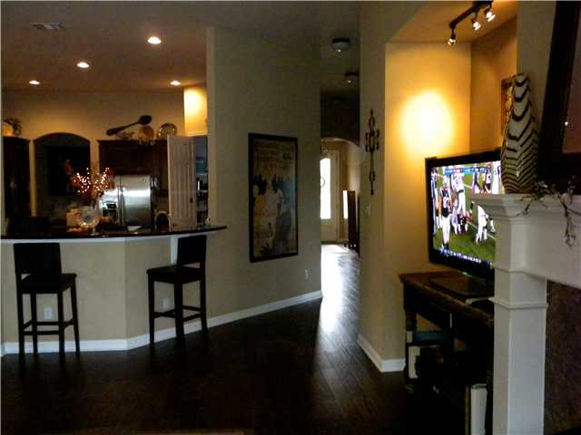 4400 Hookbilled Kite Austin TX 78738