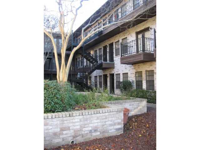 If you have additional questions regarding 2216 San Gabriel Street  in Austin or would like to tour the property with us call 800-660-1022 and reference MLS# 8615358.
