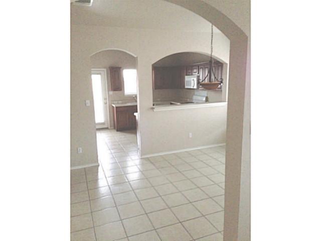 1949 Amberwood Loop Loop Kyle TX 78640