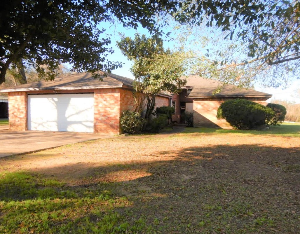 If you have additional questions regarding 10610 Cossey Road  in Houston or would like to tour the property with us call 800-660-1022 and reference MLS# 91897099.