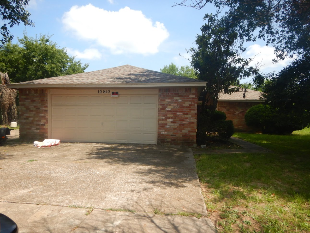 If you have additional questions regarding 10610 Cossey Road  in Houston or would like to tour the property with us call 800-660-1022 and reference MLS# 91897099.