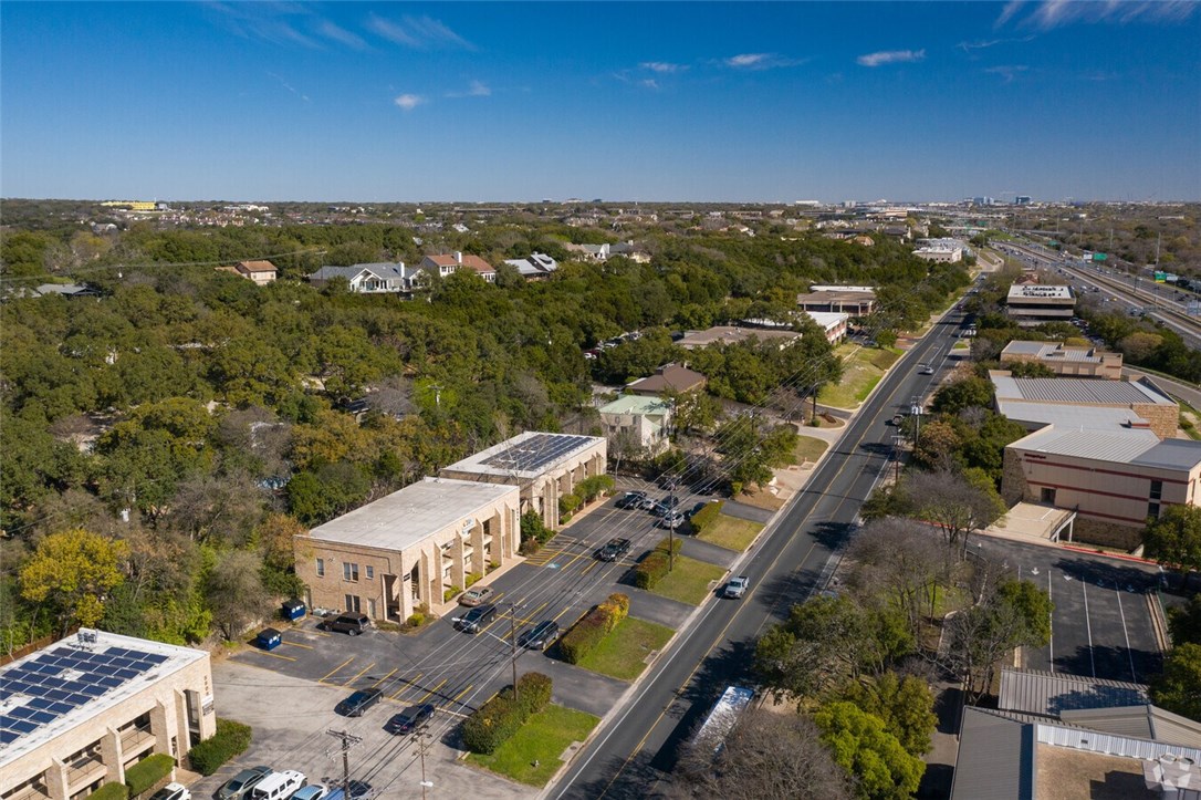 If you have additional questions regarding 5818 Balcones  in Austin or would like to tour the property with us call 800-660-1022 and reference MLS# 5125002.