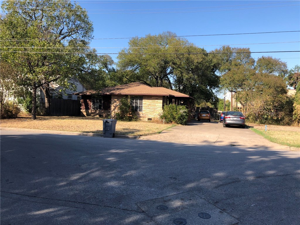 If you have additional questions regarding 1008 E 39th Street  in Austin or would like to tour the property with us call 800-660-1022 and reference MLS# 8457082.
