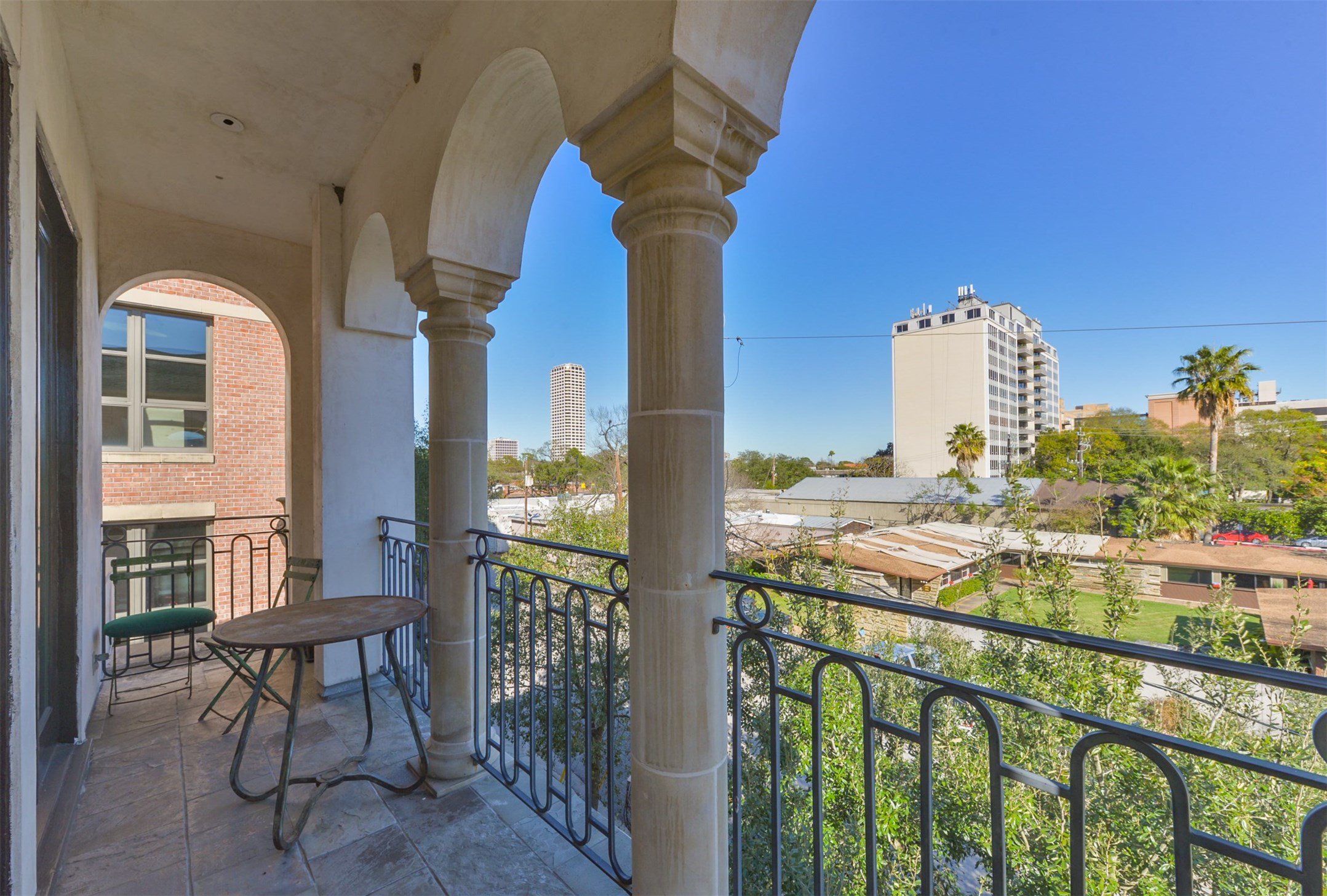 If you have additional questions regarding 2712 Ferndale Street  in Houston or would like to tour the property with us call 800-660-1022 and reference MLS# 5247274.