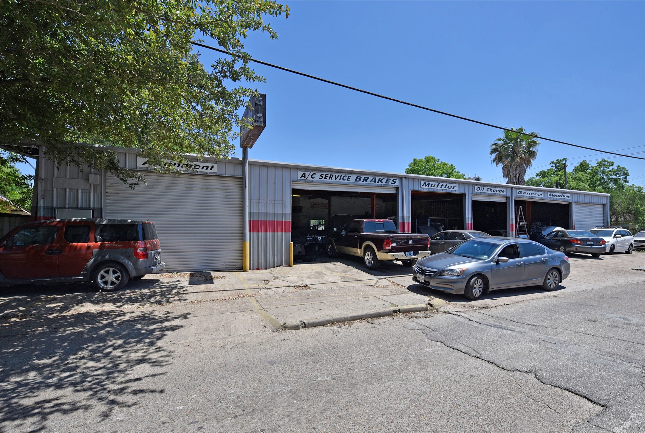If you have additional questions regarding 4701 Sherman Street  in Houston or would like to tour the property with us call 800-660-1022 and reference MLS# 45130463.