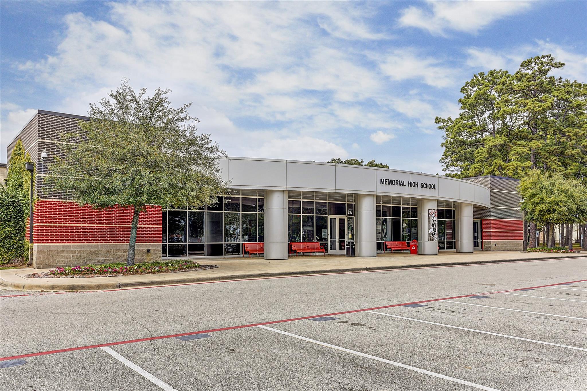 Memorial High School - If you have additional questions regarding 12326 Tunbridge Lane  in Houston or would like to tour the property with us call 800-660-1022 and reference MLS# 30688628.