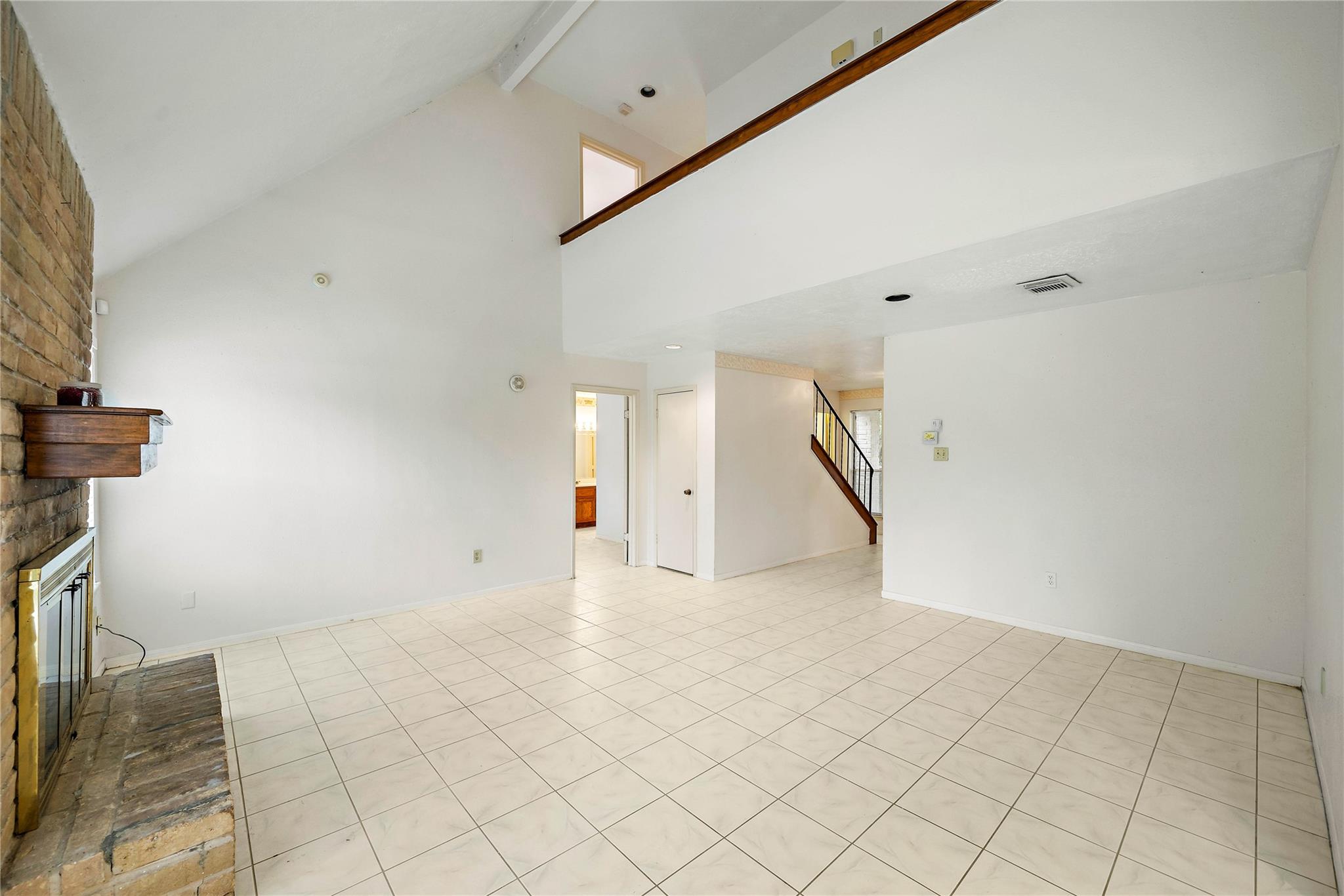 If you have additional questions regarding 3915 Rushcroft Drive  in Houston or would like to tour the property with us call 800-660-1022 and reference MLS# 10318001.
