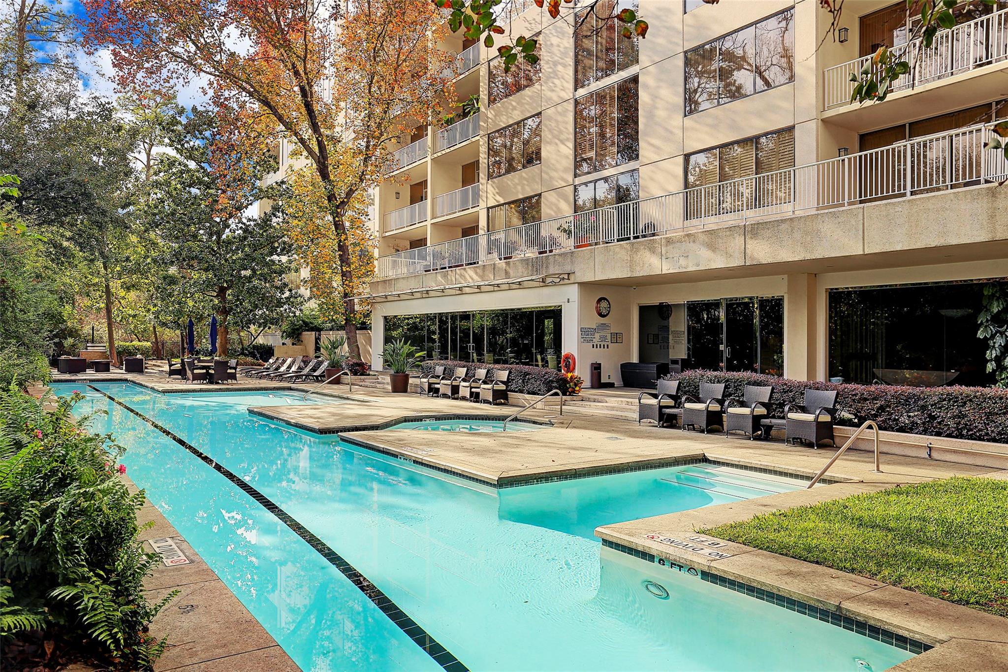 121 N Post Oak Lane Lane Houston TX 77024
