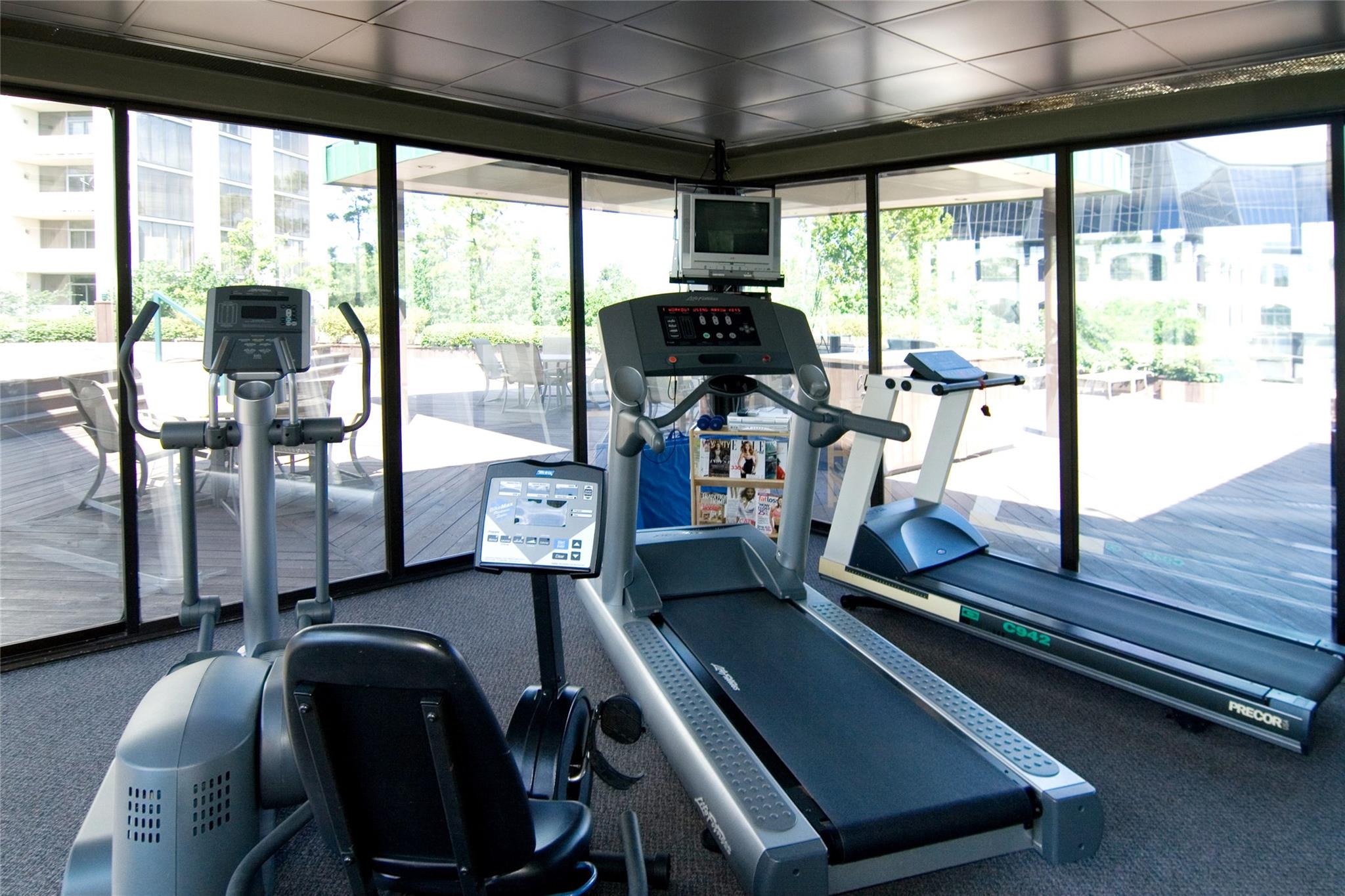 The exercise studio - If you have additional questions regarding 121 N Post Oak Lane  in Houston or would like to tour the property with us call 800-660-1022 and reference MLS# 37800884.