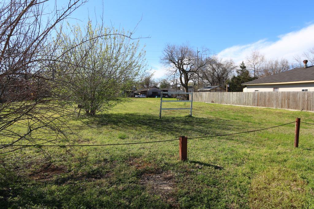 Alternate view of this spacious 5,000 sq. ft. lot. - If you have additional questions regarding 2203 Maury Street  in Houston or would like to tour the property with us call 800-660-1022 and reference MLS# 35756388.