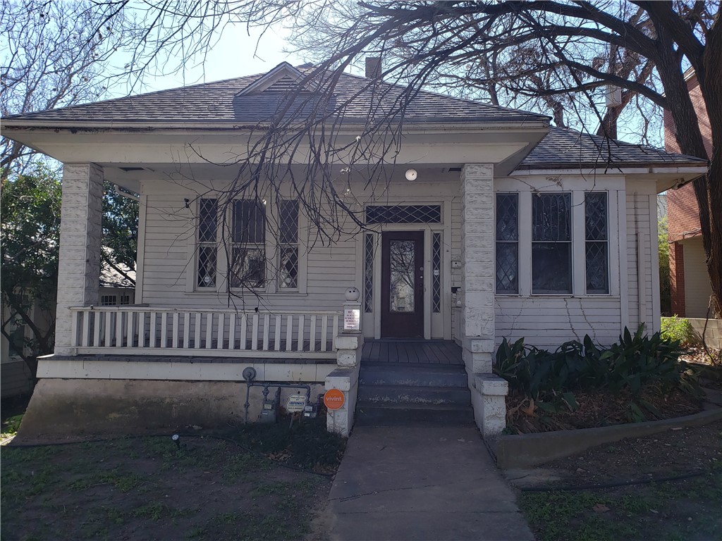 If you have additional questions regarding 605 W 18th Street N in Austin or would like to tour the property with us call 800-660-1022 and reference MLS# 1630990.