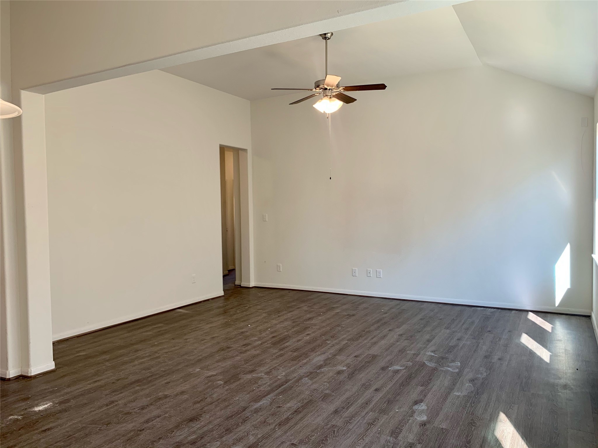 Cozy great room - If you have additional questions regarding 2826 Painted Sunrise Trail  in Houston or would like to tour the property with us call 800-660-1022 and reference MLS# 74089616.