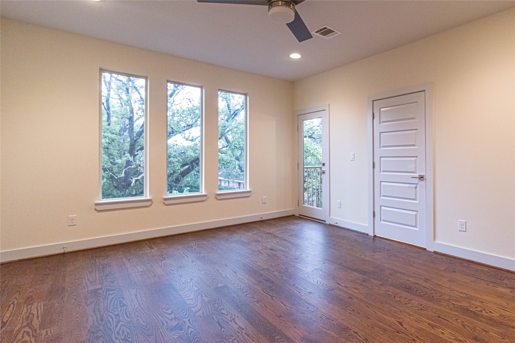 Another View of the Master Bedroom! - If you have additional questions regarding 4833 Chenevert Street  in Houston or would like to tour the property with us call 800-660-1022 and reference MLS# 96976639.