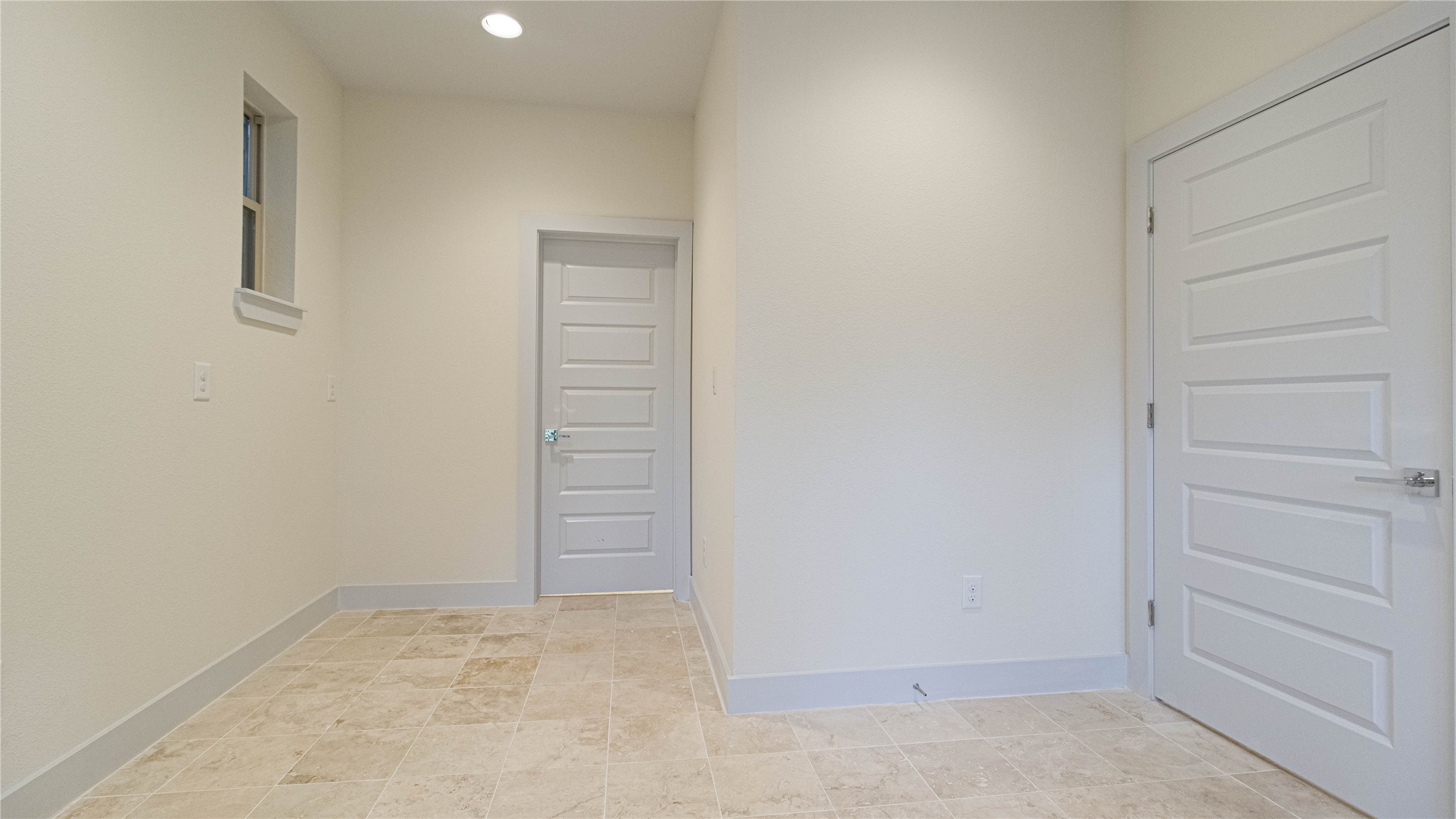 If you have additional questions regarding 4833 Chenevert Street  in Houston or would like to tour the property with us call 800-660-1022 and reference MLS# 96976639.