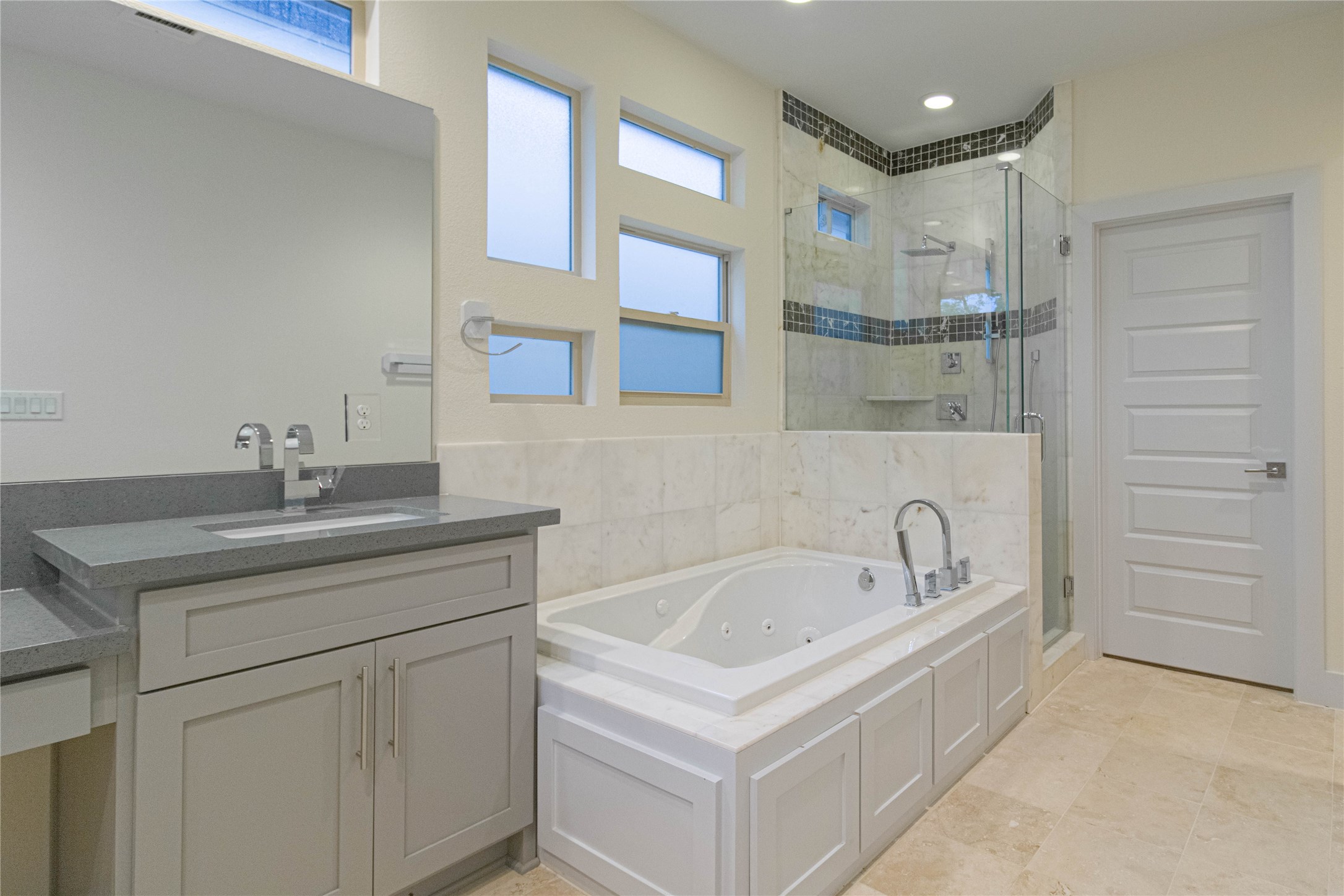 Master Bath w/ two Separate Closets & Vanities, W/ Separate shower & Jetted Jacuzzi! - If you have additional questions regarding 4833 Chenevert Street  in Houston or would like to tour the property with us call 800-660-1022 and reference MLS# 96976639.