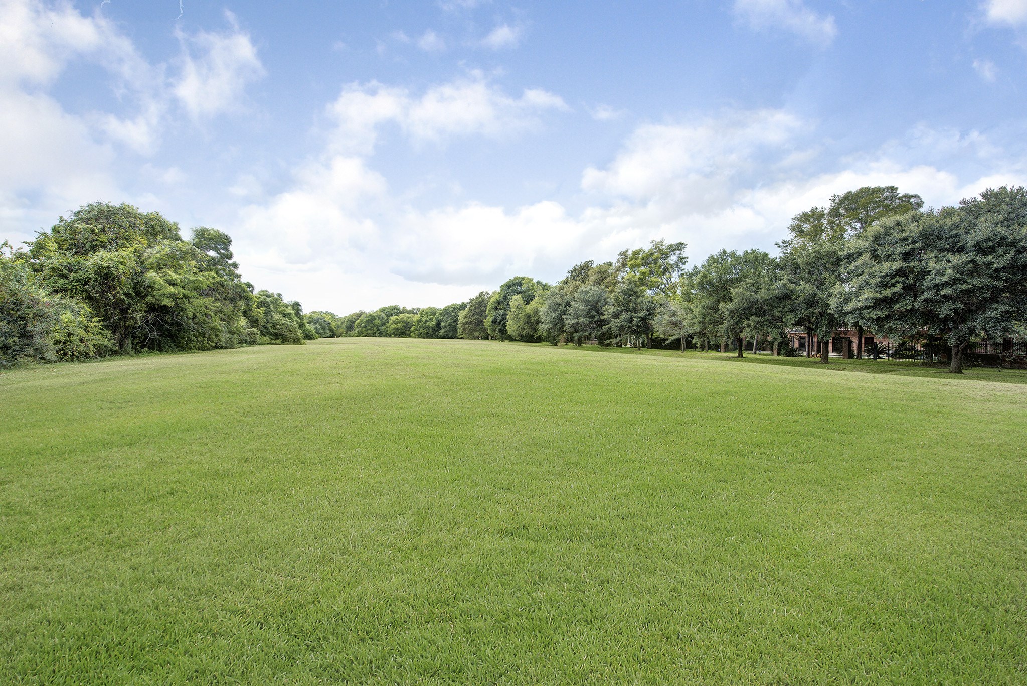 Greenbelt/Terry Hershey park trail. - If you have additional questions regarding 815 Spear Point Cove  in Houston or would like to tour the property with us call 800-660-1022 and reference MLS# 57962108.