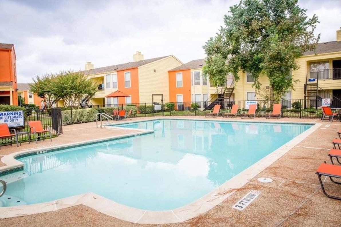 If you have additional questions regarding 2801 N Broadmead  in Houston or would like to tour the property with us call 800-660-1022 and reference MLS# 73814711.