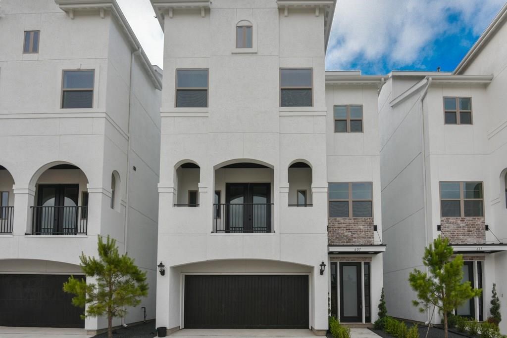 If you have additional questions regarding 627 Mazal  in Houston or would like to tour the property with us call 800-660-1022 and reference MLS# 49290658.