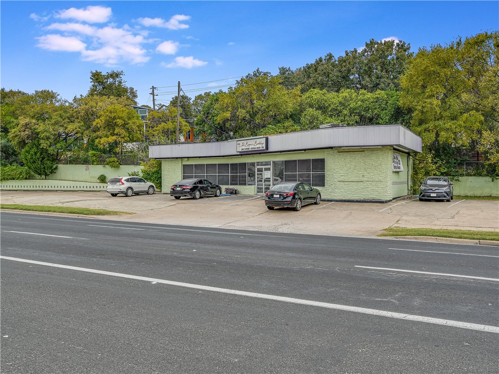 1607 E Riverside Drive | Parcel 283787 - If you have additional questions regarding 1607 E Riverside Drive  in Austin or would like to tour the property with us call 800-660-1022 and reference MLS# 4947215.
