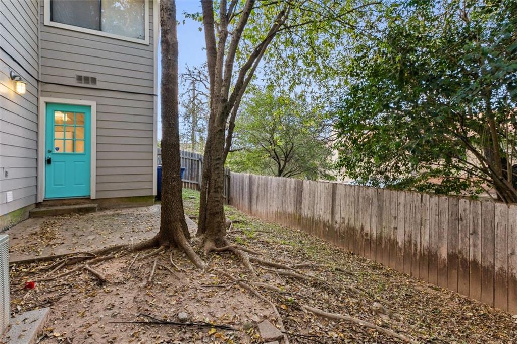 If you have additional questions regarding 2203 Walsh Tarlton Lane  in Austin or would like to tour the property with us call 800-660-1022 and reference MLS# 2562838.