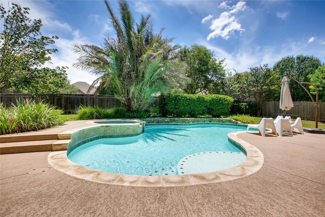 If you have additional questions regarding 10217 Medinah Greens Drive  in Austin or would like to tour the property with us call 800-660-1022 and reference MLS# 9005109.