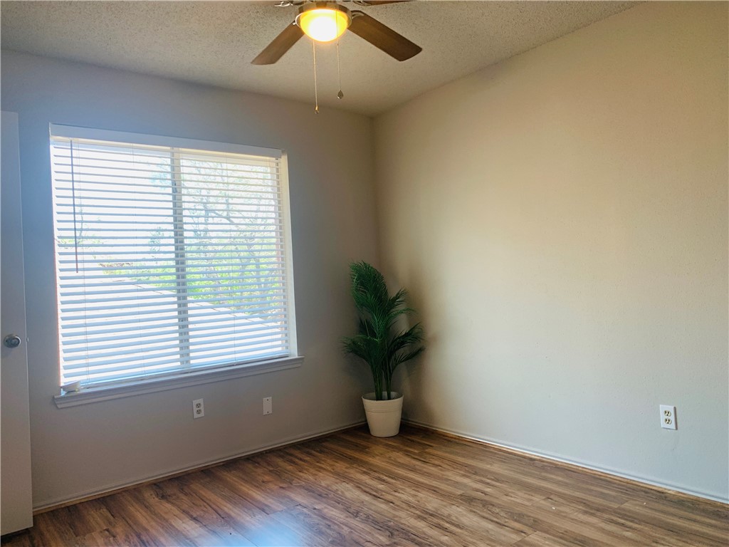 2nd bedroom - If you have additional questions regarding 4512 Sojourner Street  in Austin or would like to tour the property with us call 800-660-1022 and reference MLS# 8935600.