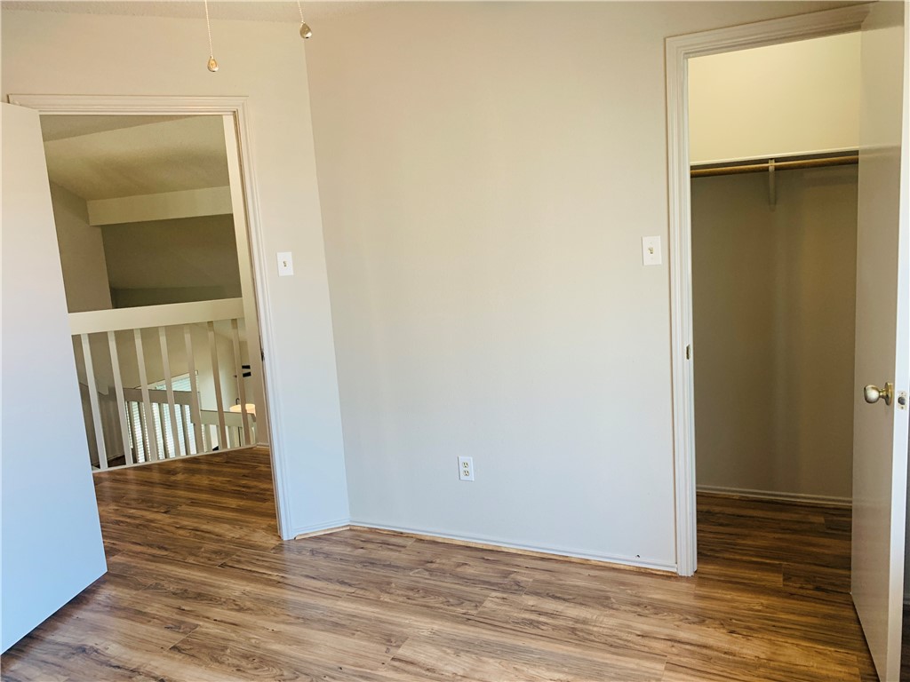 2nd bedroom with walk-in closet & ceiling fan - If you have additional questions regarding 4512 Sojourner Street  in Austin or would like to tour the property with us call 800-660-1022 and reference MLS# 8935600.