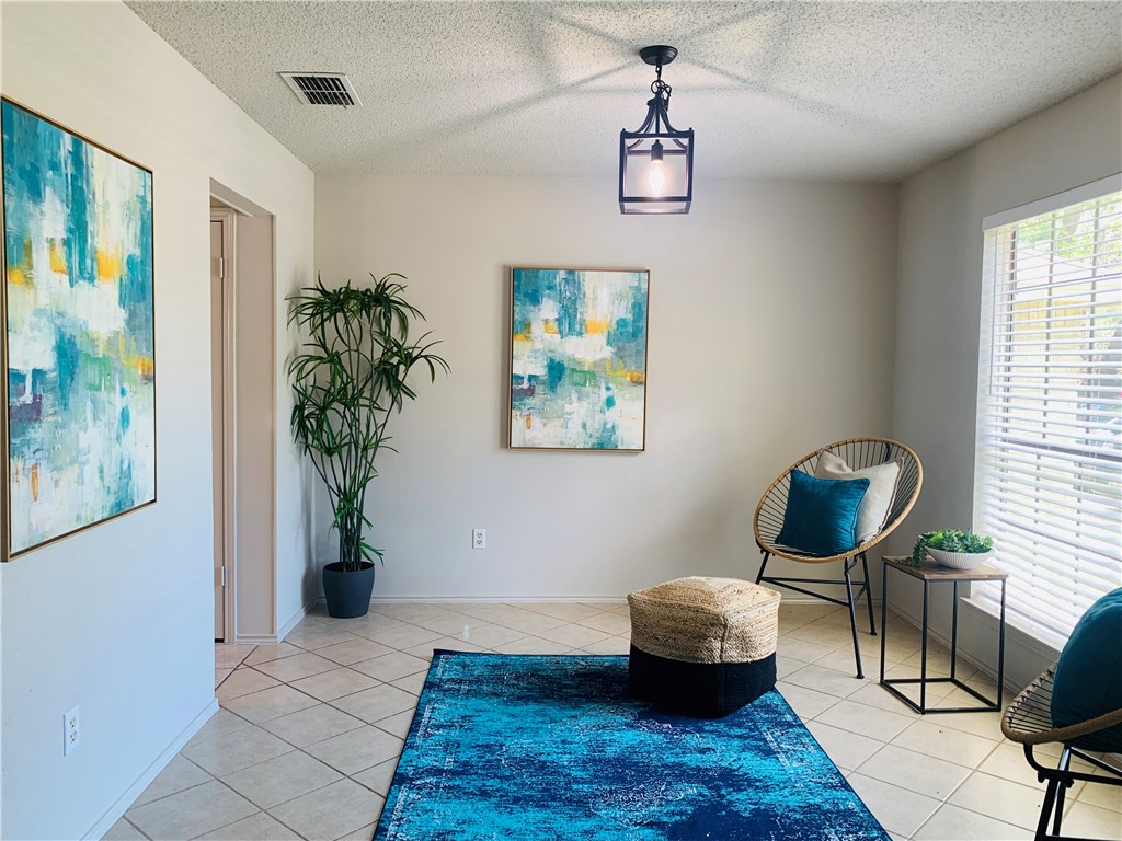 Front room can be formal dining/office/flex space - Updated light fixture & faux blinds - If you have additional questions regarding 4512 Sojourner Street  in Austin or would like to tour the property with us call 800-660-1022 and reference MLS# 8935600.