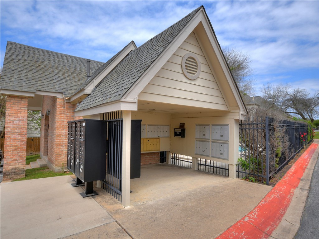 If you have additional questions regarding 12241 Abbey Glen Lane  in Austin or would like to tour the property with us call 800-660-1022 and reference MLS# 1137179.