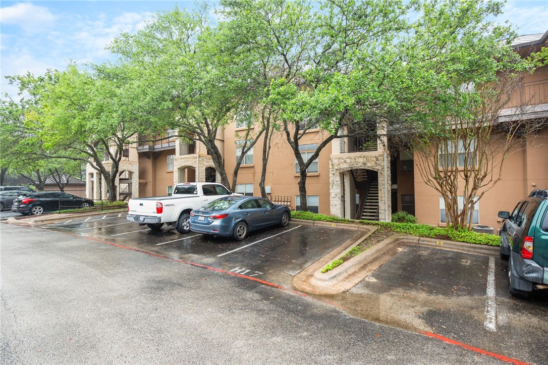 If you have additional questions regarding 6000 Shepherd Mountain Cove  in Austin or would like to tour the property with us call 800-660-1022 and reference MLS# 5204138.