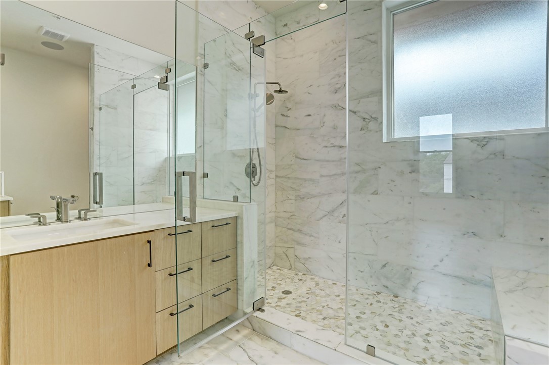 Master bath - vanity #2 - If you have additional questions regarding 1410 Woodlawn Boulevard  in Austin or would like to tour the property with us call 800-660-1022 and reference MLS# 4947735.