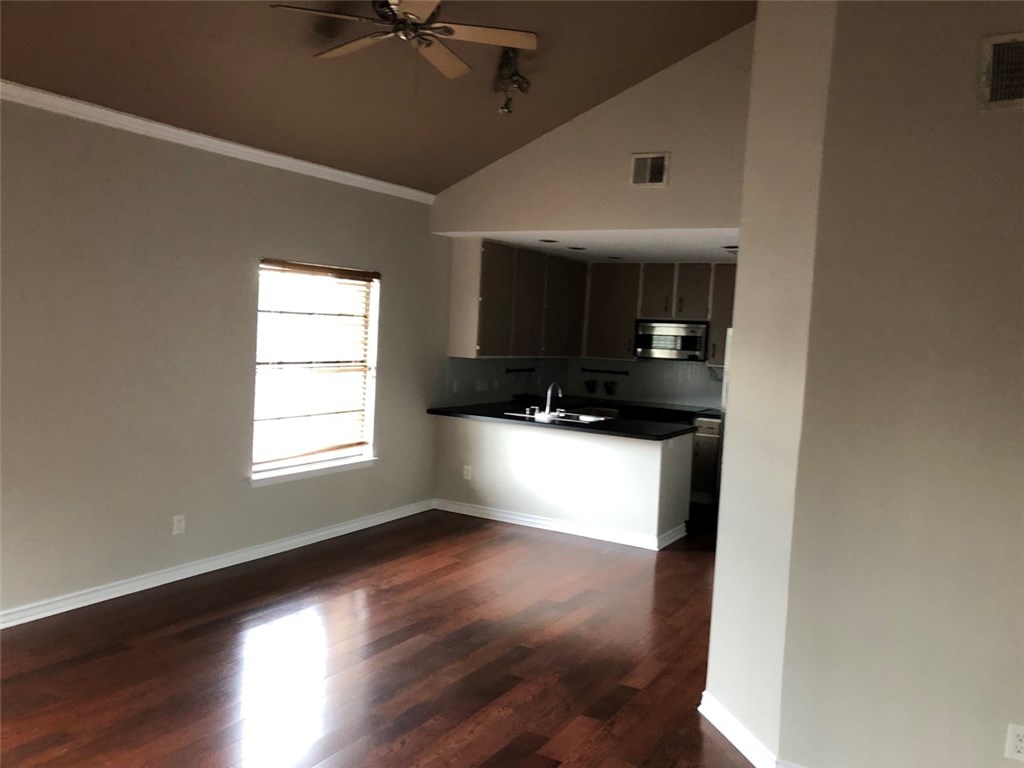 If you have additional questions regarding 1748 Ohlen Road  in Austin or would like to tour the property with us call 800-660-1022 and reference MLS# 6888195.