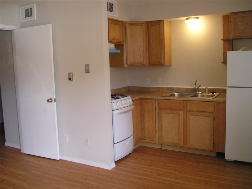 924 E Dean Keeton Street Street Austin TX 78705