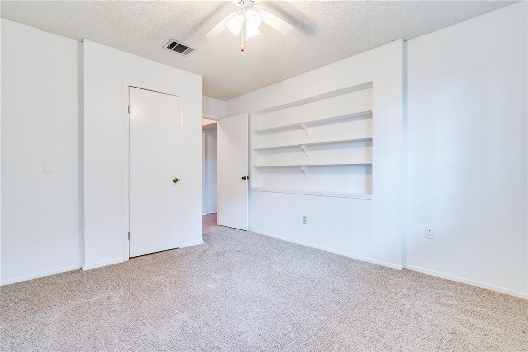4th bedroom location at the front of the house.  Can be used as a 2nd office. - If you have additional questions regarding 7511 Ponoma Trail  in Austin or would like to tour the property with us call 800-660-1022 and reference MLS# 8845262.