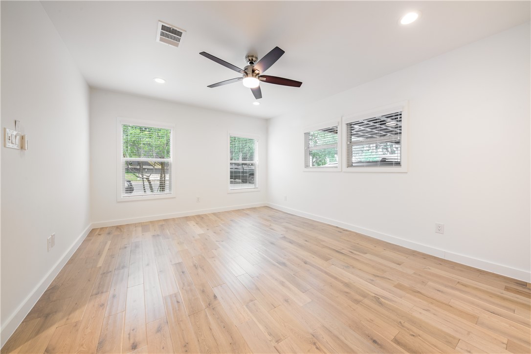 If you have additional questions regarding 1408 Summit Street  in Austin or would like to tour the property with us call 800-660-1022 and reference MLS# 6576935.