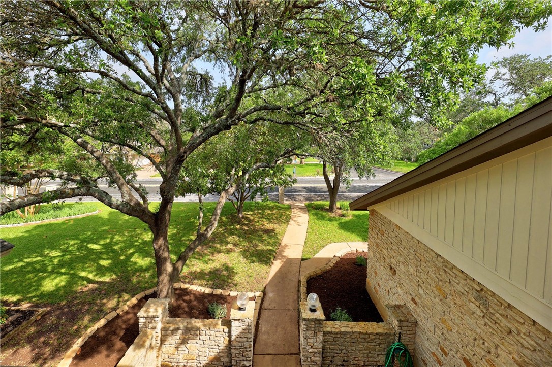 If you have additional questions regarding 10505 Spicewood Parkway  in Austin or would like to tour the property with us call 800-660-1022 and reference MLS# 1086802.