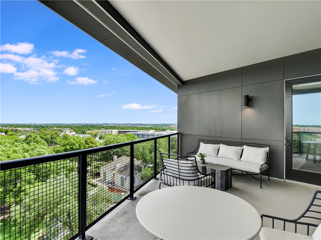 If you have additional questions regarding 800 Embassy Drive  in Austin or would like to tour the property with us call 800-660-1022 and reference MLS# 3050673.