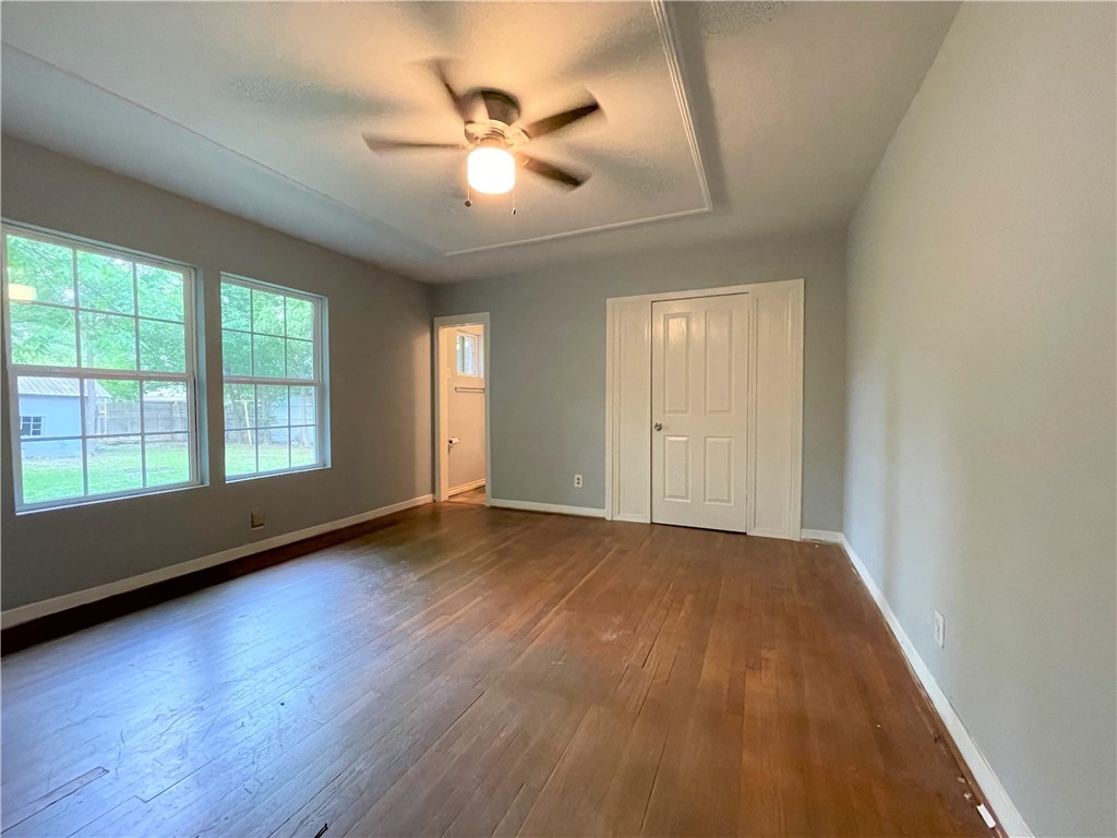 If you have additional questions regarding 111 W Odell Street  in Austin or would like to tour the property with us call 800-660-1022 and reference MLS# 8655251.