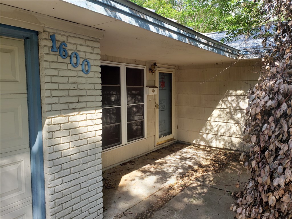 If you have additional questions regarding 1600 Northridge Drive  in Austin or would like to tour the property with us call 800-660-1022 and reference MLS# 4182510.