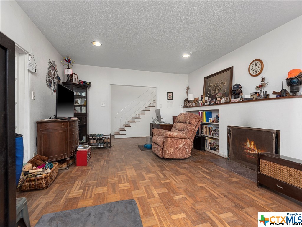 1601 Milford Street Street Houston TX 77006