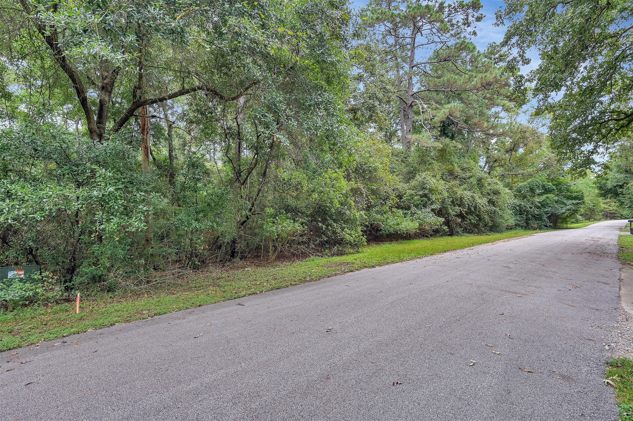 4470 Longwood Drive - If you have additional questions regarding 4470/4400 Longwood Drive  in Conroe or would like to tour the property with us call 800-660-1022 and reference MLS# 6644823.